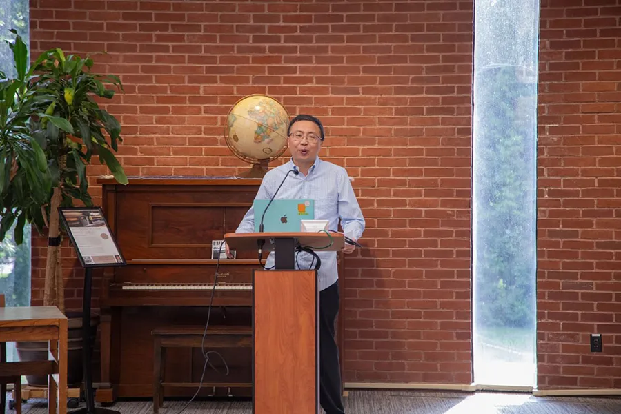 Prof. Junjie Luo, director of JCCTL, welcomes attendees at the 2024 Summer Pedagogy Institute.