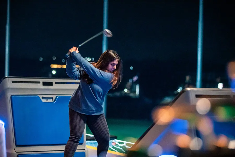 Meha Athwal ’23 at Topgolf 
