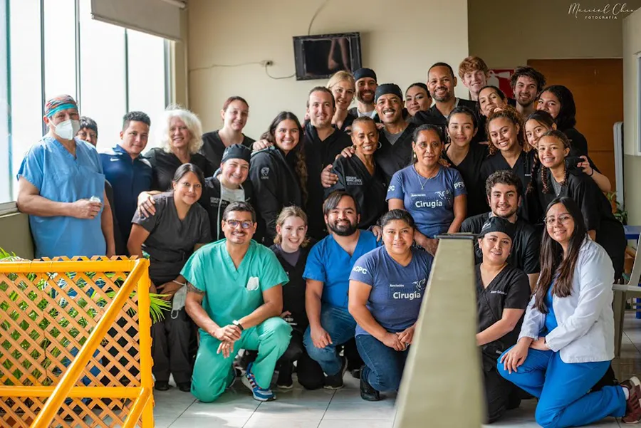 Campos supported doctors and nurses at San Lazaro Hospital, Guatemala.