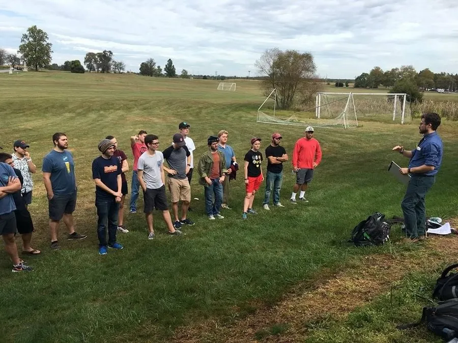 Prof. Ian Isherwood ’00 teaches students on the battlefield.