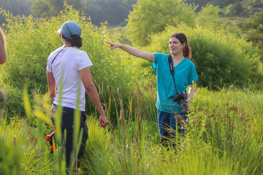 Prof. Salma Monani and Leah Nath ’26 study beavers’ impact on the battlefield.