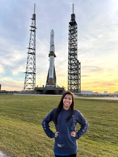 Alyssa Kaewwilai ’20 stands in front of New Glenn 2 at Cape Canaveral, Florida.