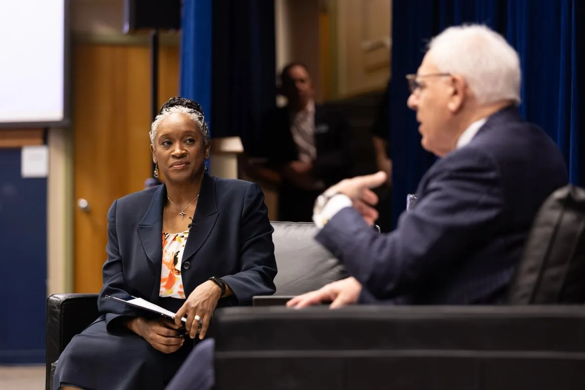 Tracie Potts interviews David Rubenstein