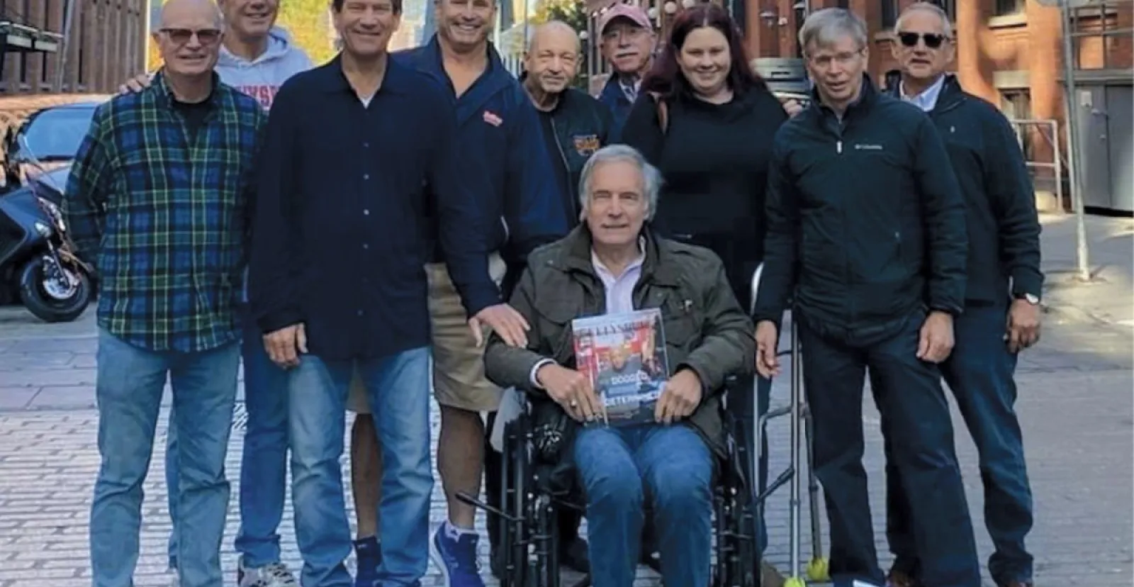 A group of Alumni