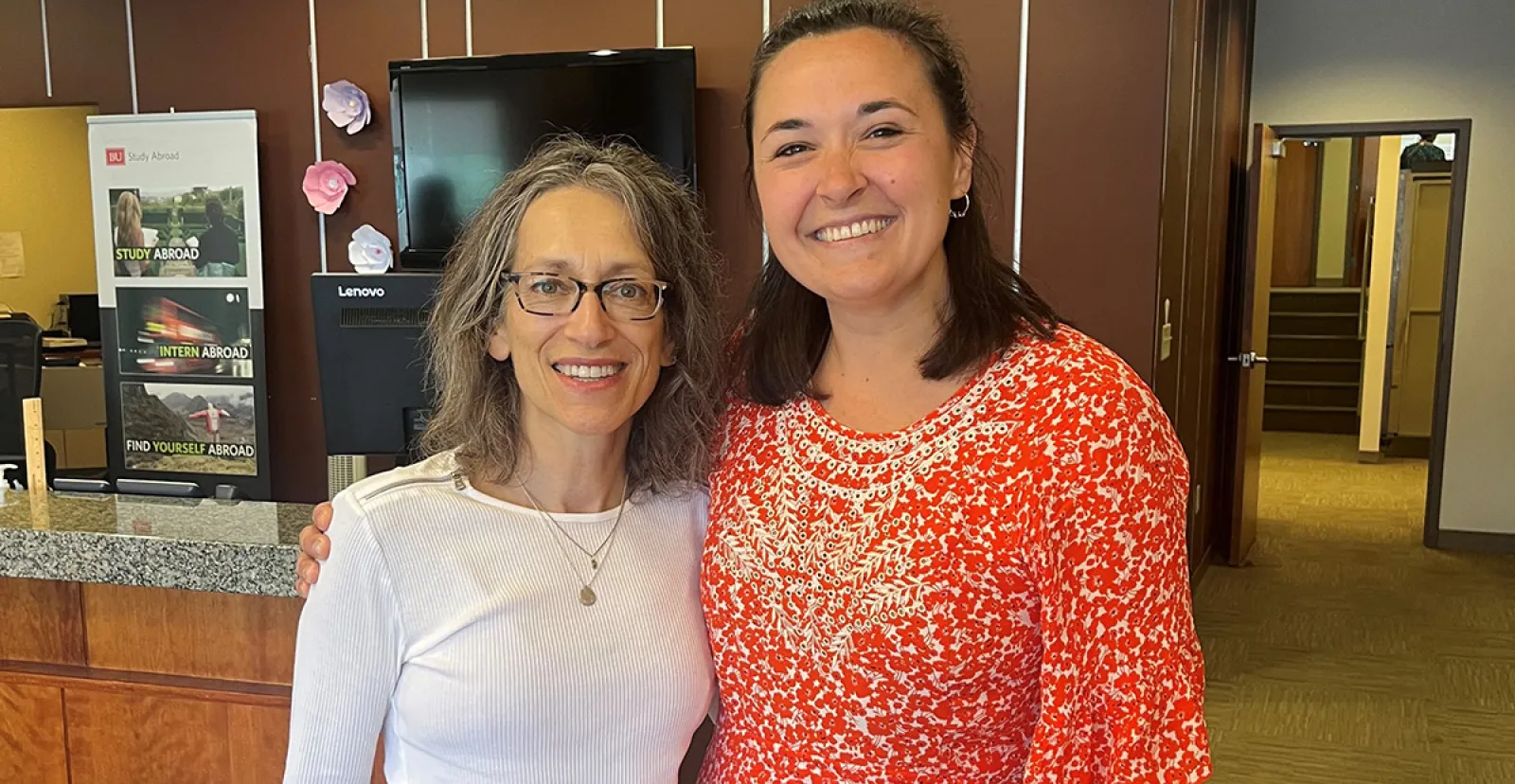 A photo of Stacy Godnick ’84 and Julianne Cabour ’12 