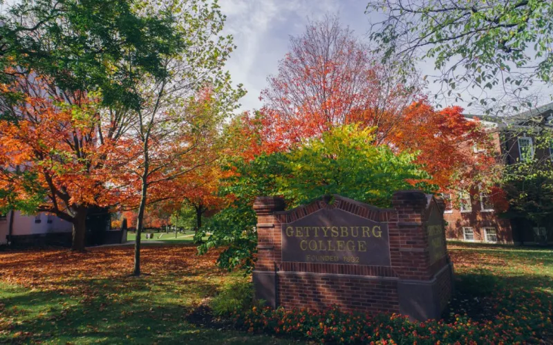 Gettysburg College campus sign