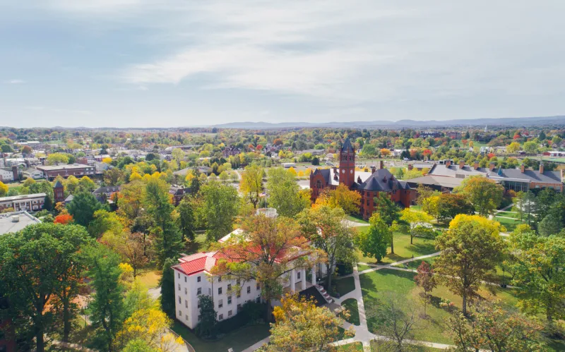 Aerial photo of Gettysburg College in autumn foliage