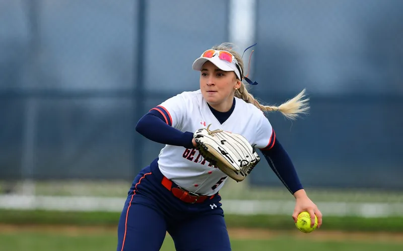 Giovanna Komst at softball game