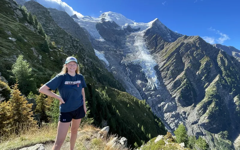 A photo of Cailin Casey ’20 in the French Alps 