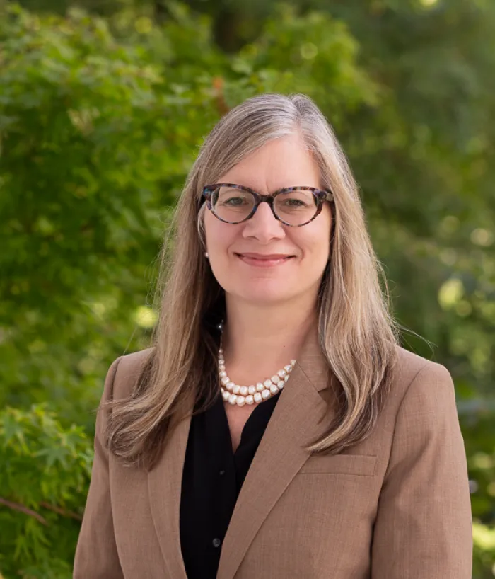 Photo of Michelle Schmidt